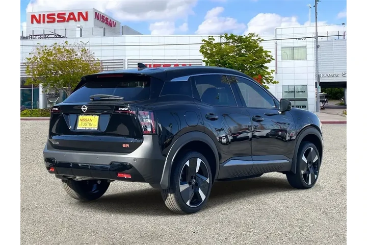 $29290 : Nissan Kicks 2026 SR 4dr Cro image 4