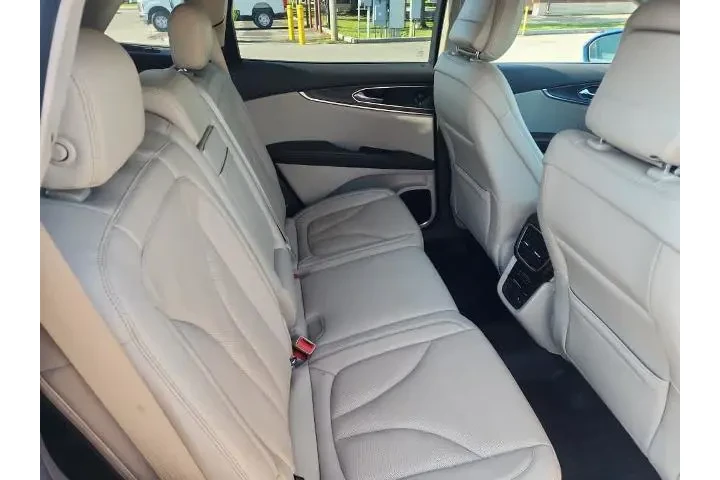 $19570 : Lincoln Nautilus 2020 AWD Re image 7