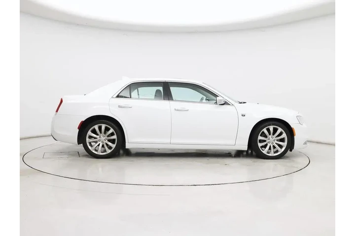 $29998 : Chrysler 300 2019 C 4dr Seda image 7