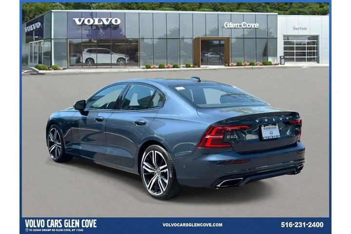 $22000 : Volvo S60 2021 AWD T5 R-Desi image 4