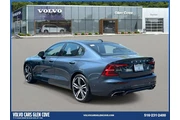 $22000 : Volvo S60 2021 AWD T5 R-Desi thumbnail