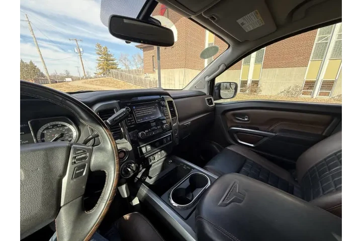 $15999 : 2017 Titan Platinum Reserve image 4