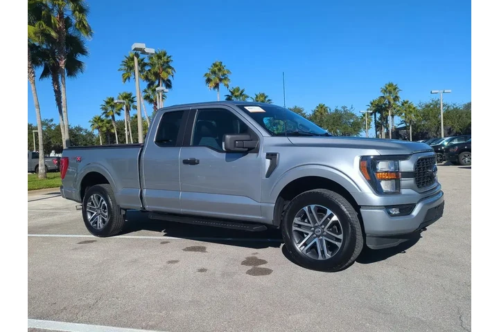 $37990 : Ford F-150 2023 4x4 XL 4dr S image 2