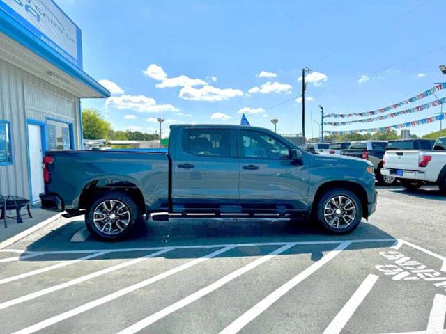 $24990 : 2020 Silverado 1500 Custom image 4