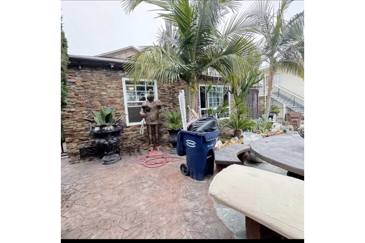 $2900 : Casa en renta en Los Ángeles image 2