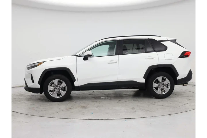 $28998 : Toyota RAV4 2022 XLE 4dr SUV image 3