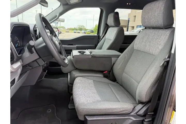 $33791 : Ford F-150 2023 4x2 XLT 4dr image 9