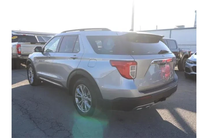 $28582 : Ford Explorer 2022 XLT 4dr S image 5