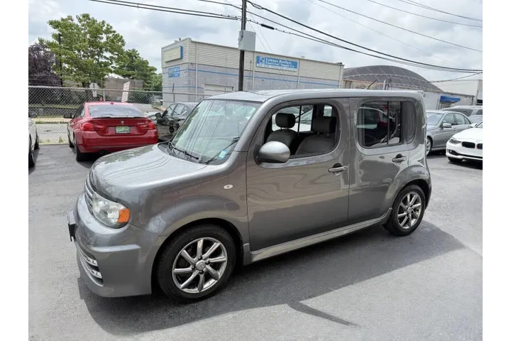 $3799 : 2009 cube Krom image 6