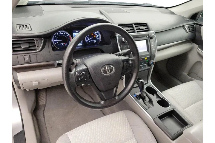 $17998 : Toyota Camry 2017 LE 4dr Sed image 9