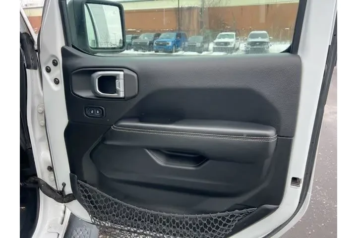 $24652 : Jeep Gladiator 2020 4x4 Over image 10