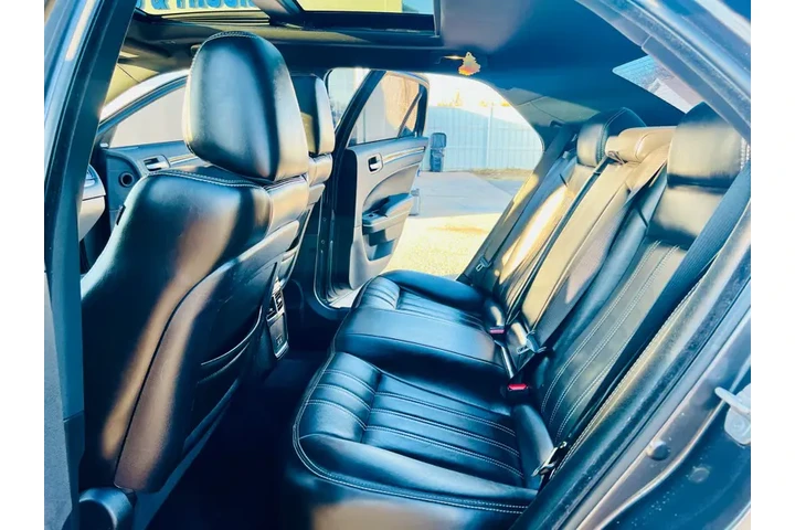 $21995 : 2021 300 S V6 RWD image 8