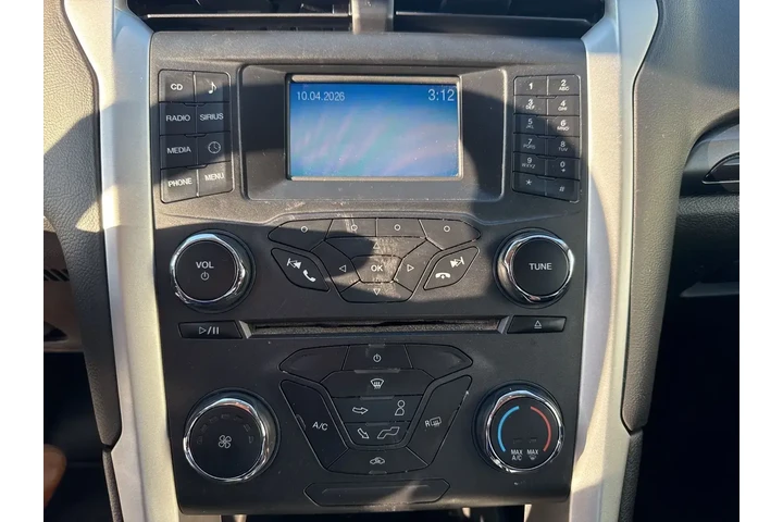 $10995 : Ford Fusion 2016 SE 4dr Seda image 10