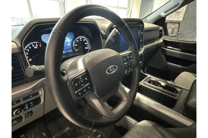 $36946 : Ford F-150 2022 4x4 XL 4dr S image 9