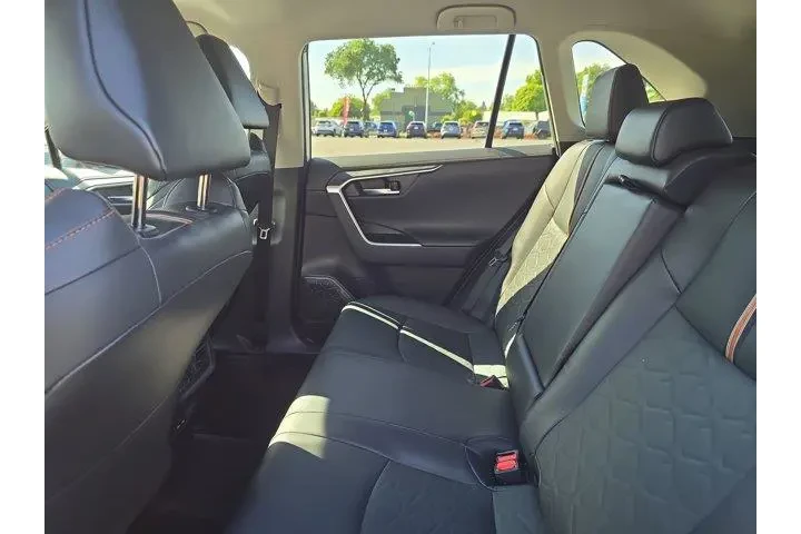 $33995 : Toyota RAV4 2024 AWD Adventu image 8