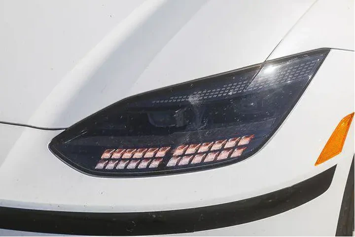 $24491 : Hyundai IONIQ 6 2023 AWD SE image 8