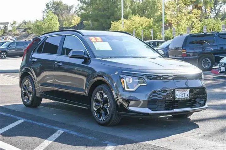 $22000 : Kia Niro EV 2023 Wind 4dr Cr image 3