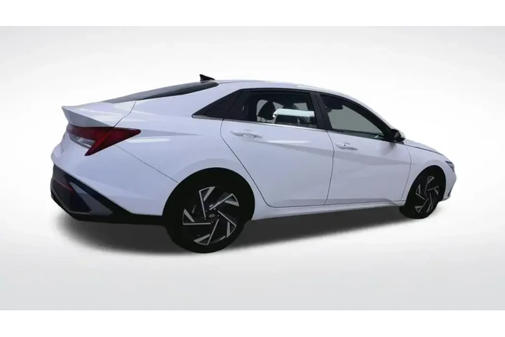 $21995 : Hyundai ELANTRA 2024 SEL 4dr image 8