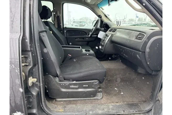 $6000 : Chevrolet Tahoe 2010 4x4 LS image 10