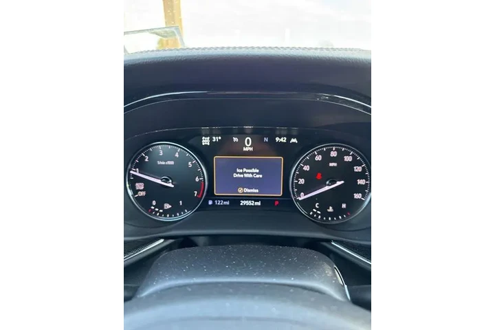 $29990 : Buick Envision 2023 AWD Esse image 2