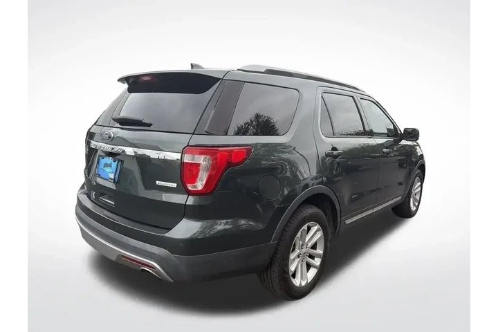 $10079 : Ford Explorer 2016 XLT 4dr S image 5