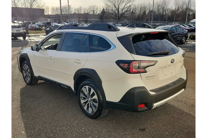 $28825 : Subaru Outback 2023 AWD Limi image 4