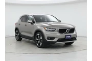 Volvo XC40 2022 AWD T5 Momen en Raleigh