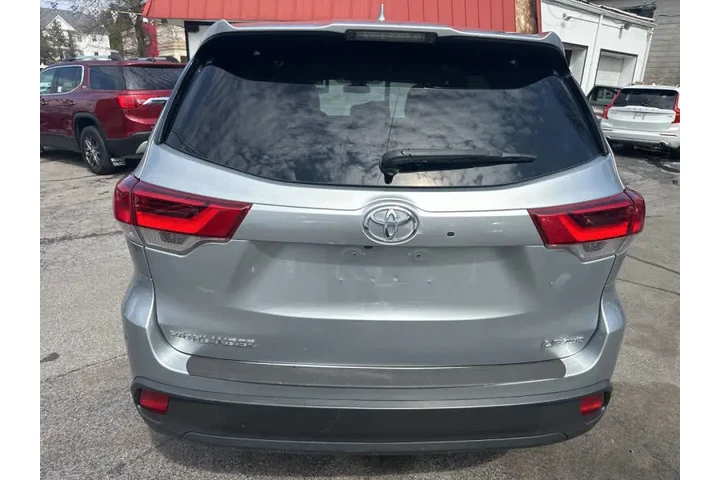 $18995 : 2017 Highlander LE Plus image 5