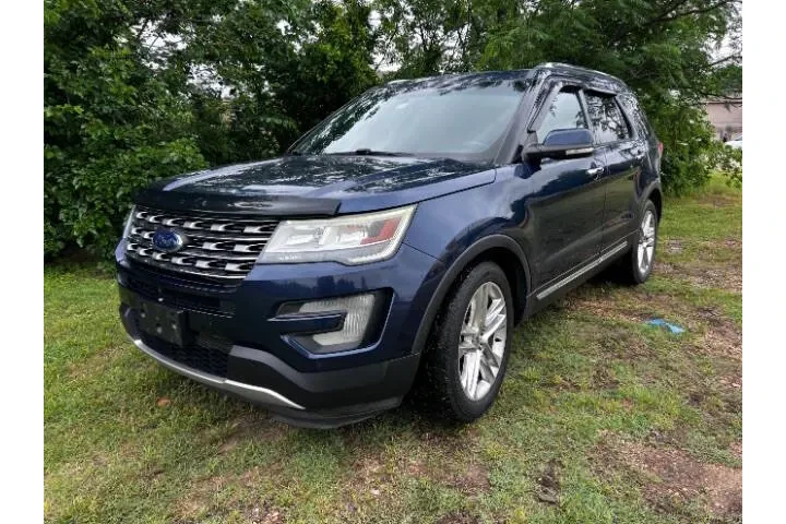 $16495 : 2017 Explorer Limited image 1