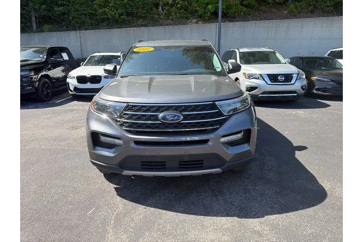$25899 : Ford Explorer 2022 AWD XLT 4 image 2