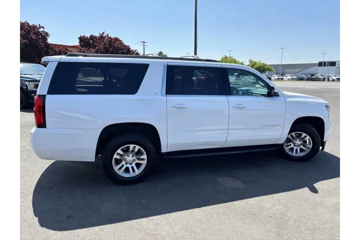 $27995 : 2019 Suburban LT image 4