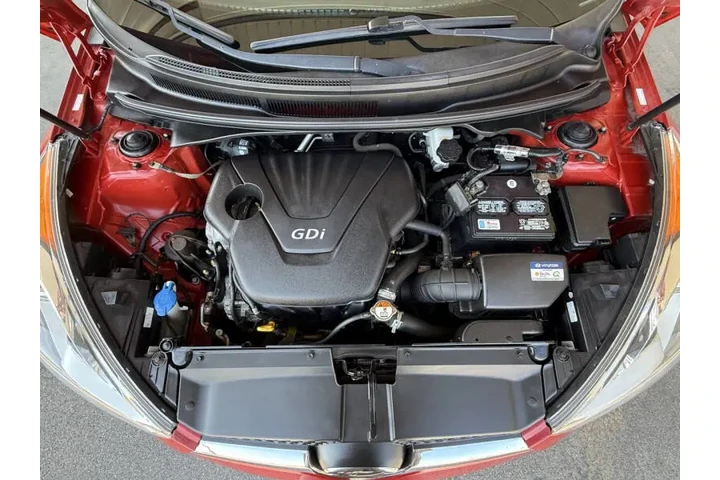 $9850 : 2016 Veloster image 9