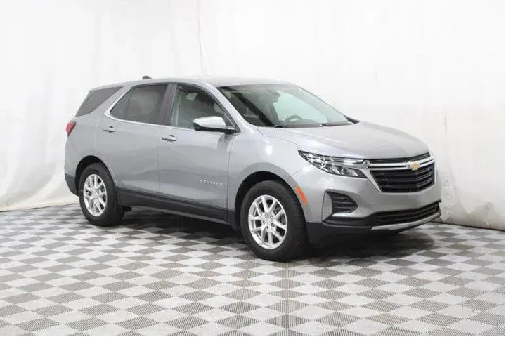 $18917 : Chevrolet Equinox 2023 LT 4d image 1