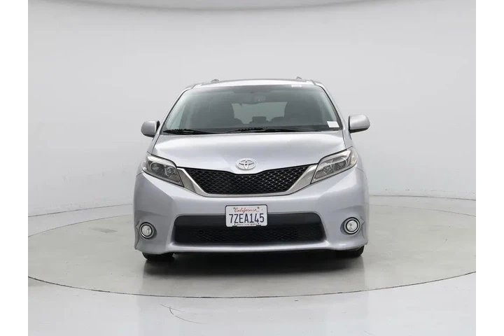 $22998 : Toyota Sienna 2017 SE 8-Pass image 5