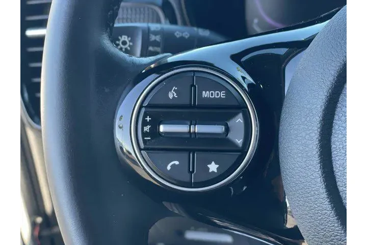 $17995 : Kia Soul 2023 EX 4dr Crossov image 8