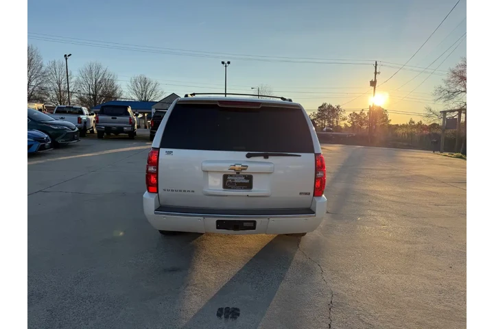 $11995 : 2011 Suburban image 4