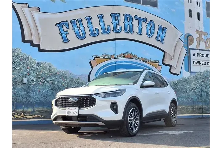 $25999 : Ford Escape Plug-In Hybrid 2 image 1