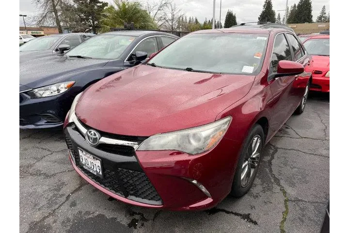 $15572 : Toyota Camry 2017 SE 4dr Sed image 3