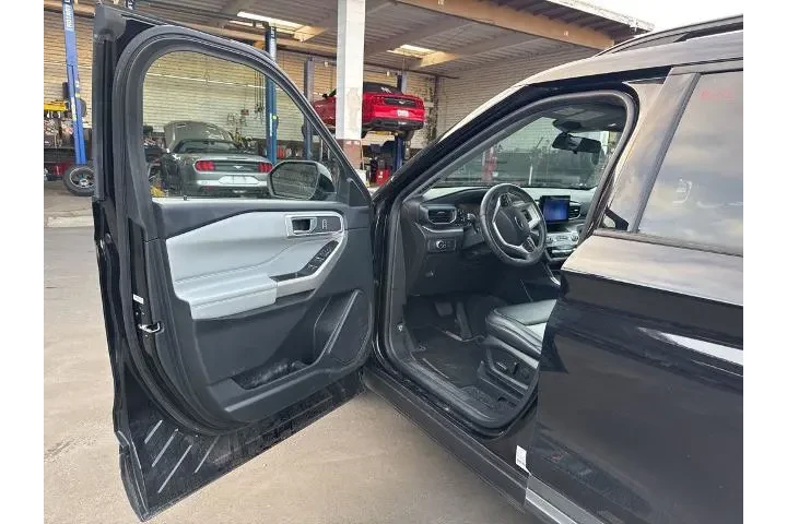 $29566 : Ford Explorer 2022 XLT 4dr S image 5