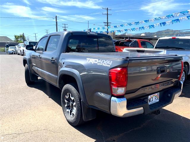 $37995 : 2017 Tacoma image 3