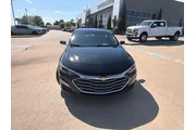 $13891 : Chevrolet Malibu 2021 LT 4dr thumbnail