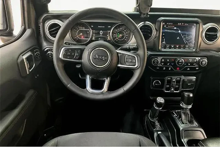 $25900 : Jeep Gladiator 2021 4x4 Over image 5