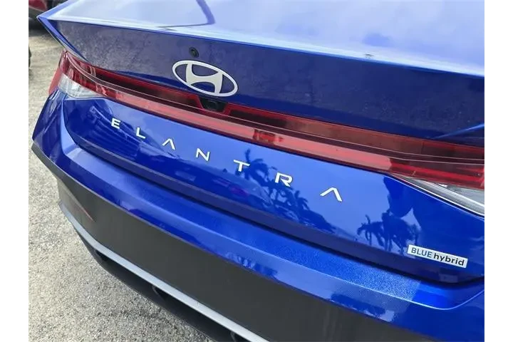 $21990 : Hyundai ELANTRA Hybrid 2024 image 6