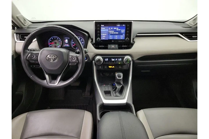 $26998 : Toyota RAV4 2019 AWD XLE Pre image 9
