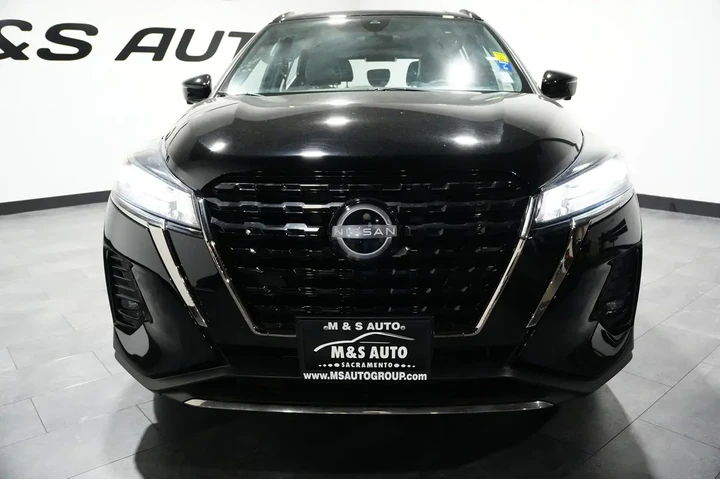 $18738 : 2023 Kicks SR image 8