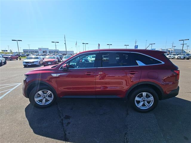 $25998 : 2022 Sorento LX image 4