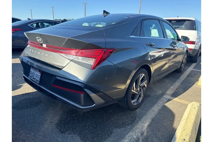 $23997 : Hyundai ELANTRA 2025 Limited image 4