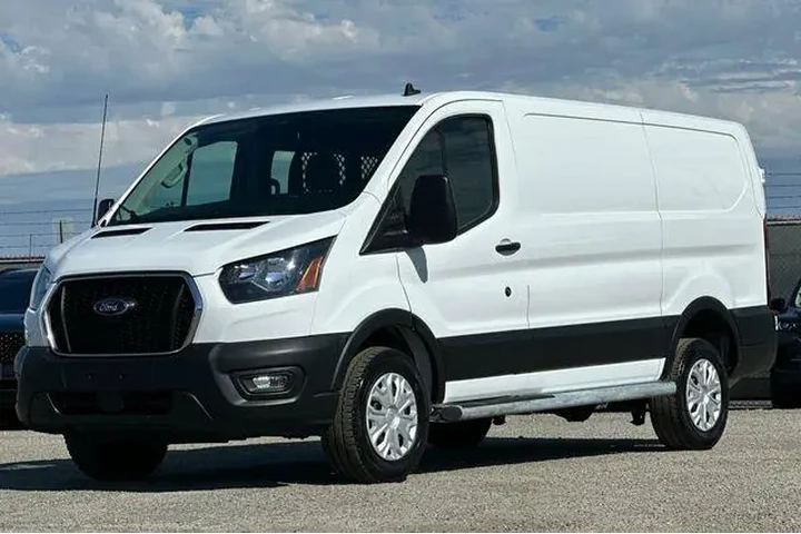 $38822 : Ford Transit 2024 250 3dr SW image 7