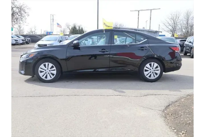 $17977 : Nissan Sentra 2025 S 4dr Sed image 6