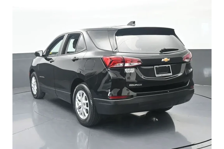 $20991 : Chevrolet Equinox 2024 LS 4d image 4